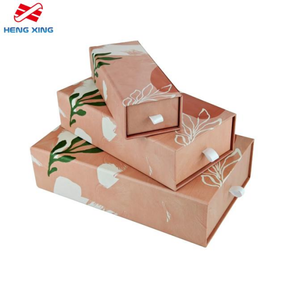 maßgefertigte, stabile Schubladenboxen