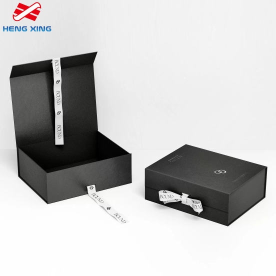 Geschenkbox mit Magnetverschluss