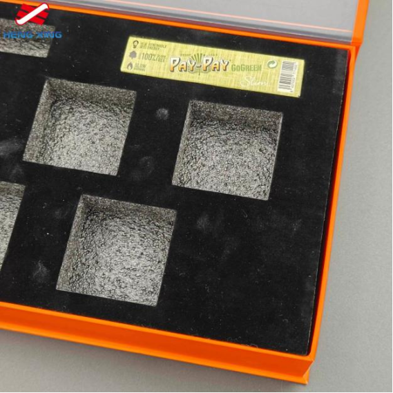 Ausklappbare Magnetbox Ausklappbare Magnetbox