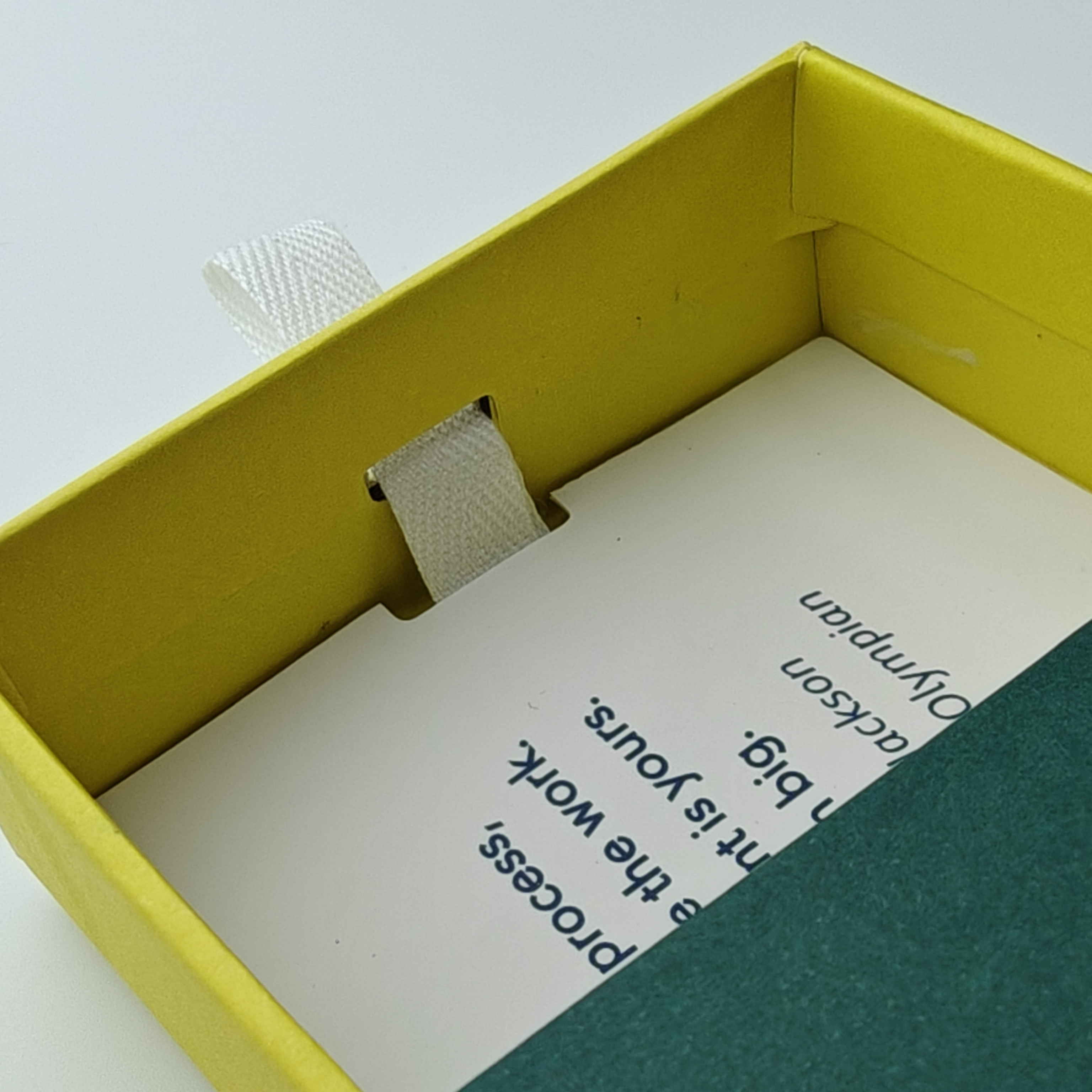 Schubladenbox aus Kraftpapier