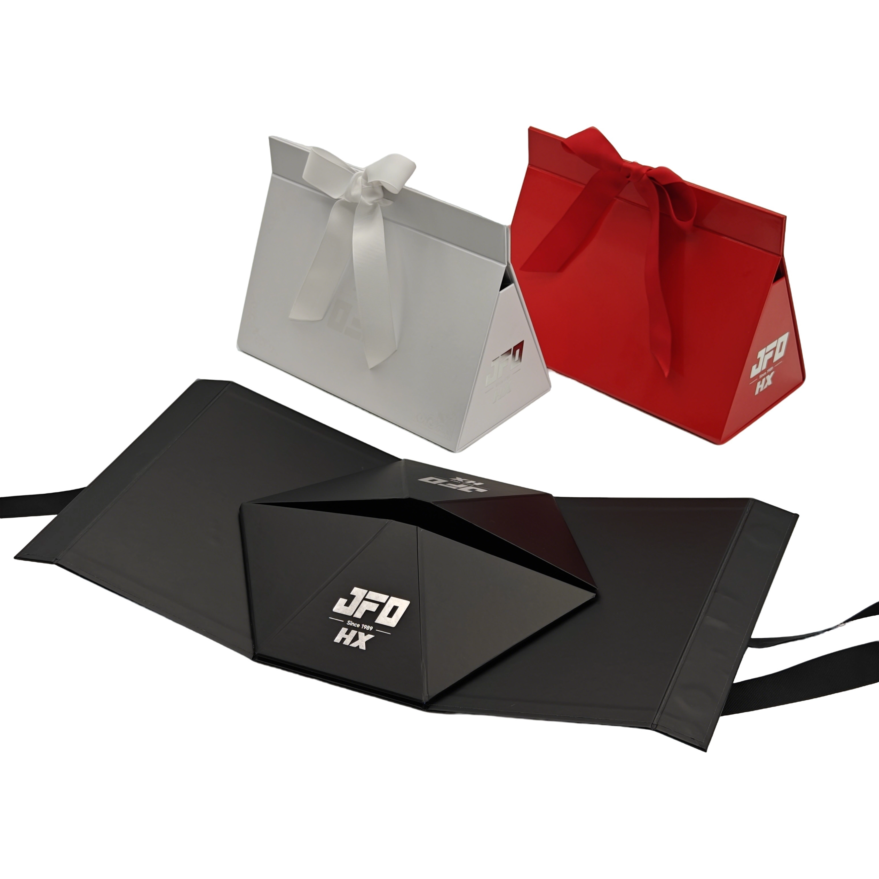  Dreieckige Papierbox 